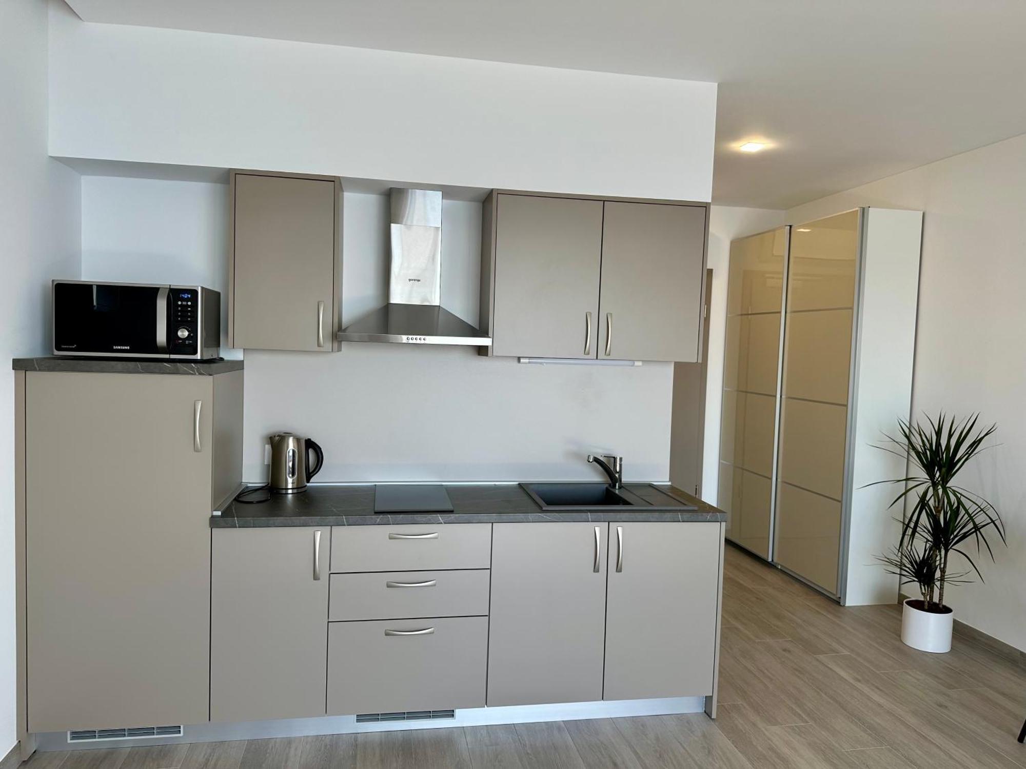 Adria Miris Apartments 德朗西斯 外观 照片